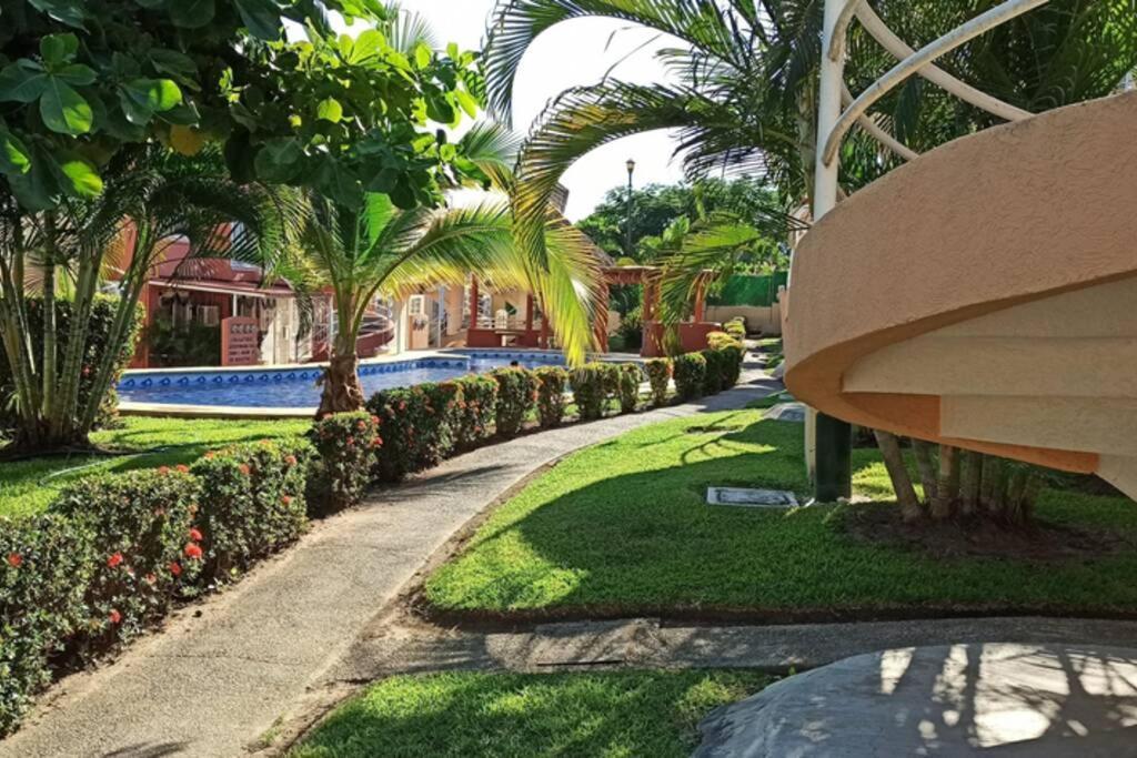 Ixtapa Al Mejor Precio, "Casa Las Conchas" Сиуатанехо Екстериор снимка